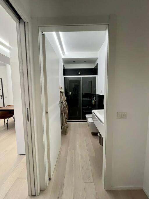 Modern Apartment - Walking Distance To Milan Central Station المظهر الخارجي الصورة